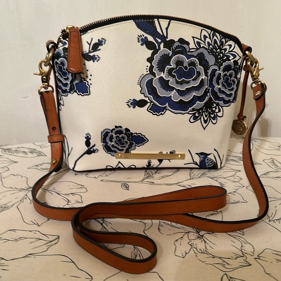 Handbag - Picture 1 of 9